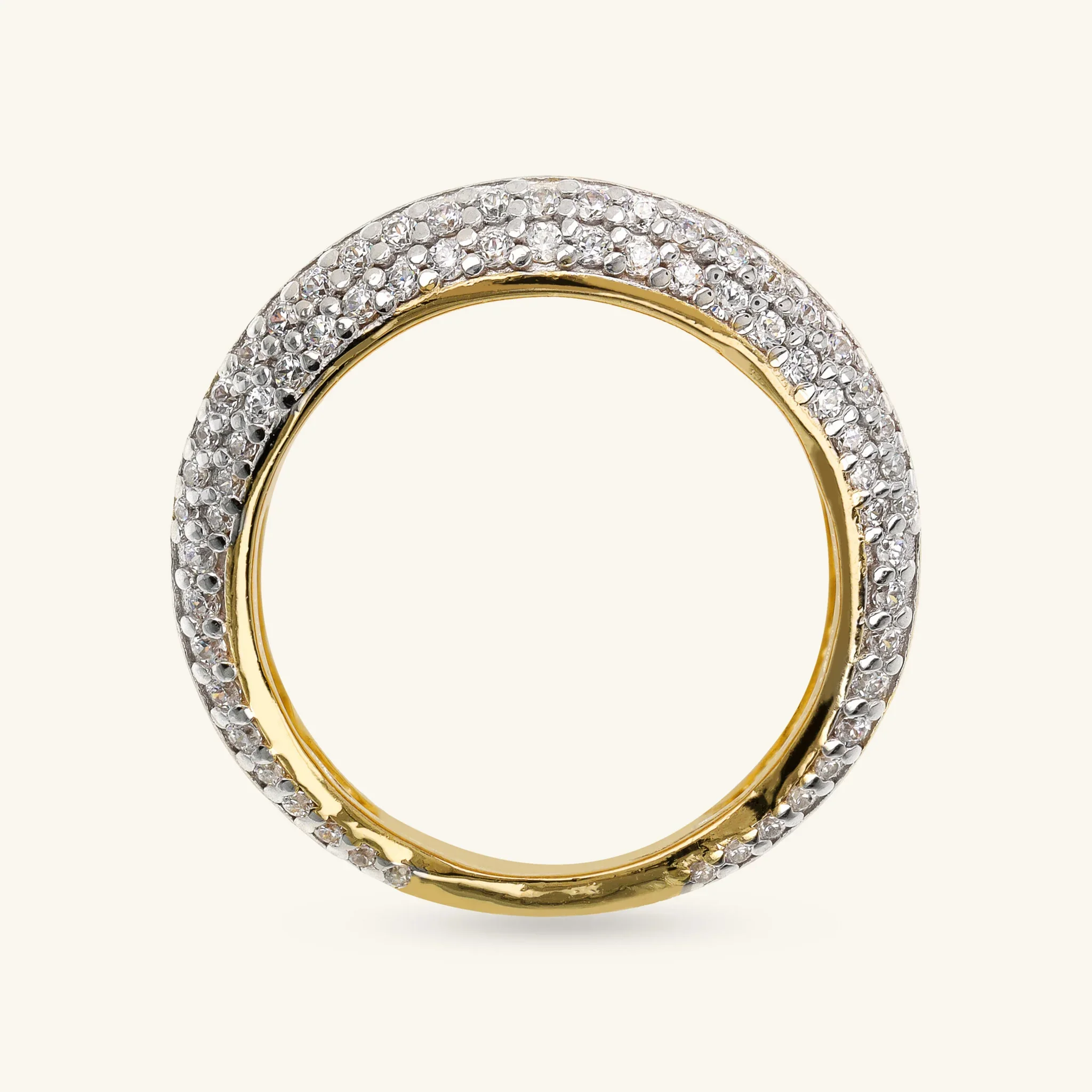 Anello a Fascia Martellato Eclissi Dorata con Pavé di Cubic Zirconia - Image 3